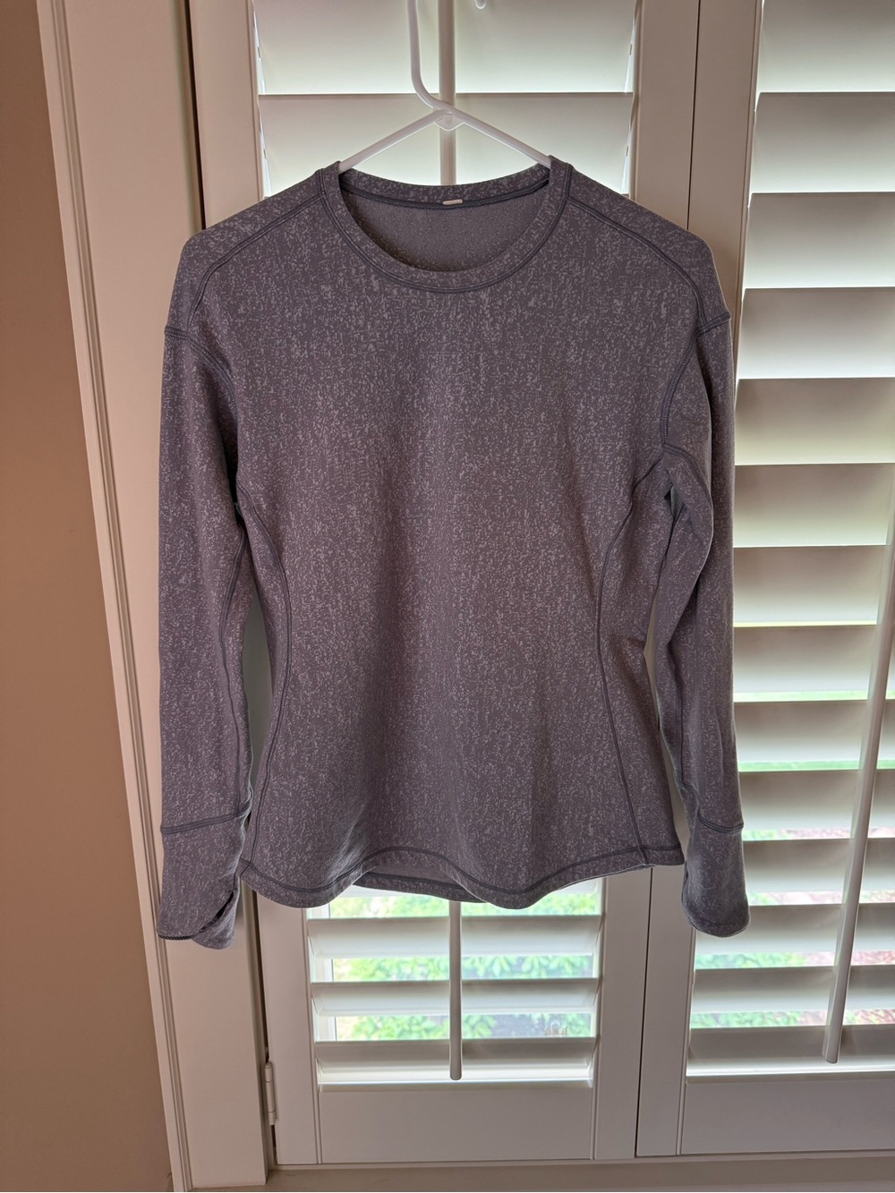 Size 4 or 6 Lululemon athletica Heathered Gray, Thick, Long-Sleeve Crew Top